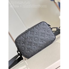 1V Alpha Wearable Wallet Monogram Shadow Leather (High-Quality)