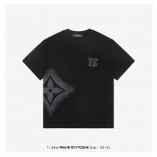 1V Print T-shirt